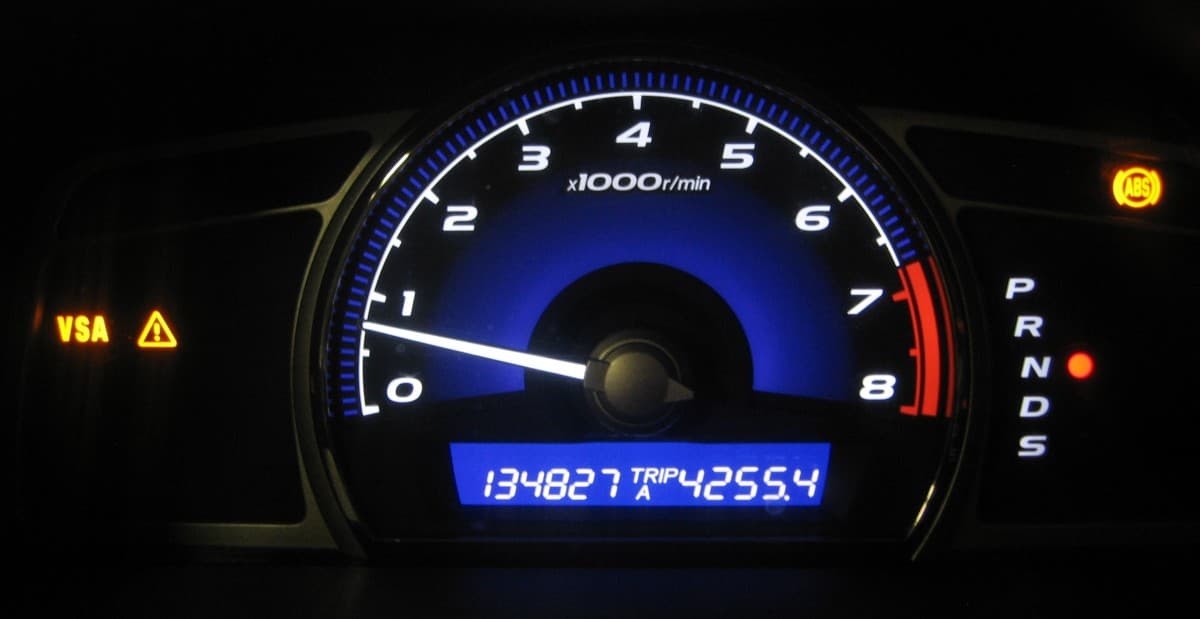 Помилка коробки (шестірня) Honda Civic 5D / Jazz I-Shift: як датчик ABS блокує роботу робота і чому небезпечно робити адаптацію